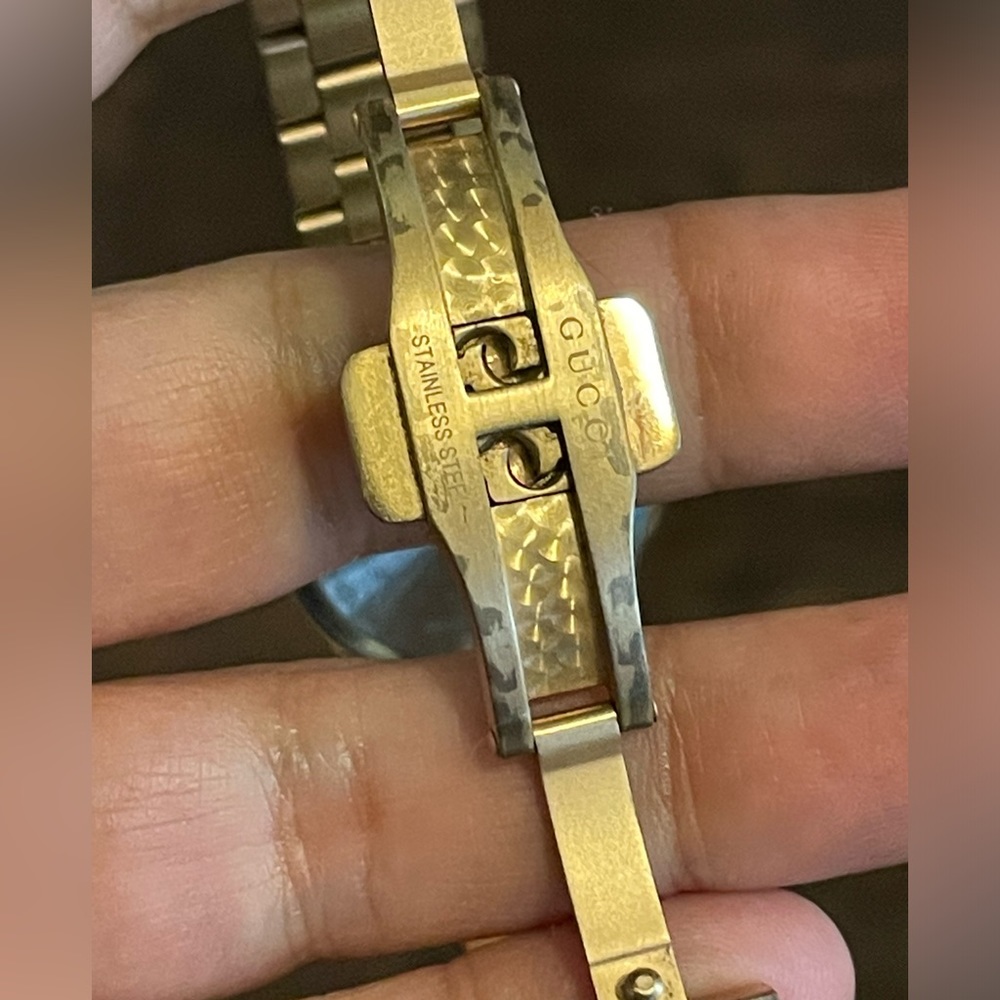 GUCCI G-Timeless 126.5 ROSE GOLD LADIES WATCH - Picture 10 of 12